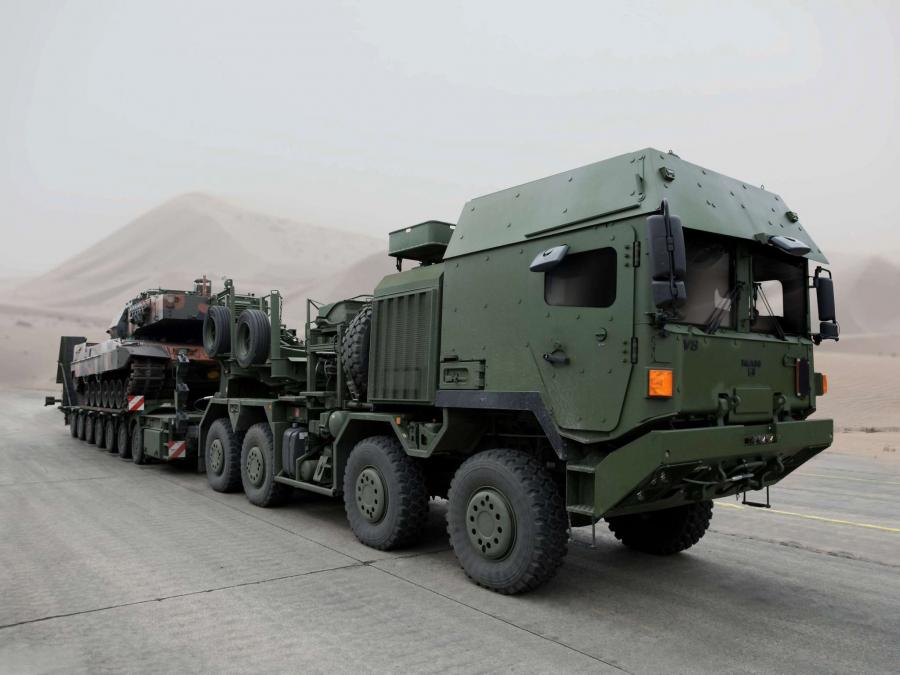  MAN HX 81 RMMV 8x8 Military Tractor 2011 года  (фото 1 из 2)